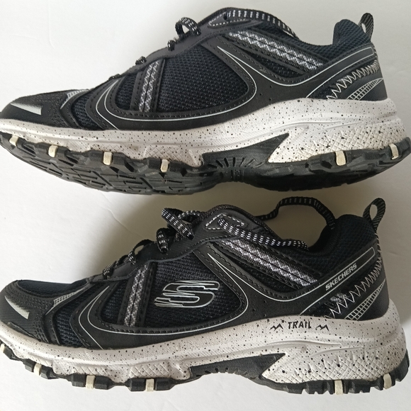 Skechers Black and White Trail Running Sneakers, Women's Size 7.5 - Picture 4 of 9